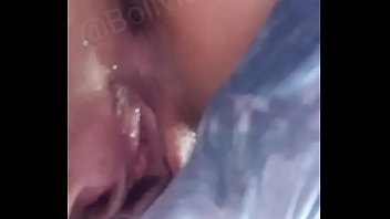 Basahin Celana Pendekku Saat Aku Berjalan Untuk Ditiduri Thiago