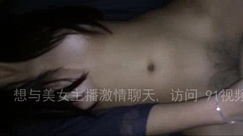 Menunggangi Gadis Asia Dengan Gaya Koboi Di Atas Pria Tiongkok Yang Jago Berkuda