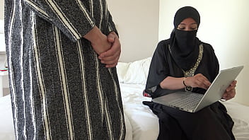 Ibu Tiri Mesir Mengajari Anak Tiri Perjaka Cara Bercinta Di Malam Pengantin