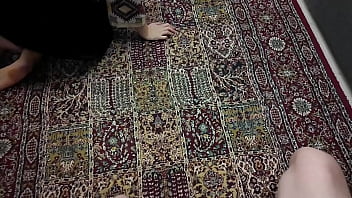 Pespembe Amcığını Sert Siktirirken Aldığı Şiddetli Darbelerle Zevkin Doruklarına Fırlıyor