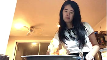 Alexandria Si Gadis Tiongkok Dan Promosi Seksi Yang Menggoda