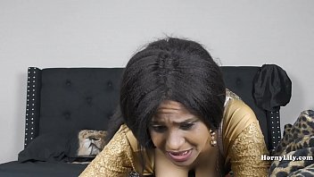 Anak Tiri Tak Bisa Tahan, Akhirnya Dikasih Ngentot Sama Ibu Tiri