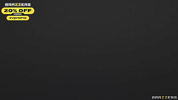 Telan Untuk Si Mungil / Brazzers / Masukkan Kode Xvpromo Di Situs Resmi Untuk Diskon Panas