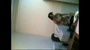 Gadis Desi Yang Menggoda