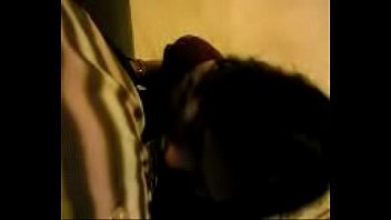 Gadis India Yang Menggoda Dengan Lekuk Tubuh Mempesona