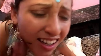 Bhabi Dan Suami Main Tiga Dengan Ibu Tirinya Yang Tak Sadar Anaknya Jadi Jalang