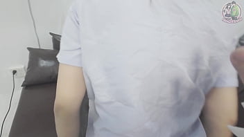 Gadis Sekolah Thailand Nakal Digilir Di Sofa Usai Pulang Sekolah Dengan Suara Erangan Thai Yang Menggairahkan