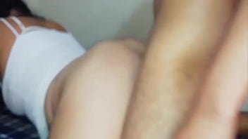 Malam Ini, Ibu Tiriku Yang Mesum Menyelinap Ke Kamarku Lagi Untuk Kusodomi Seperti Pelacur Kesepian