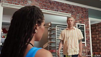 Nikmat Rahasia Kira Noir Di Menu Spesial Brazzers, Pakai Kode Xvpromo Untuk Diskon Eksklusif