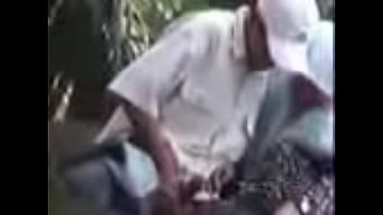 Goyangan Tangan Nakal Dari Gadis Berhijab Malaysia