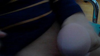 Cowok Asia Cina Ngentot Sendiri Di Depan Webcam