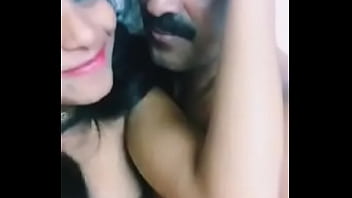 Istri Desi Yang Panas Digoyang Suami