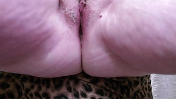 Dibuat Jantungku Berdebar-debar Oleh Ibu Mertua Yang Menggairahkan, Ingin Dia Hamilkan Aku