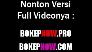 Monica Adhea Ngesek Mulut Ganas, Model Indonesia Yang Lagi Horny Dan Pengen Dientot