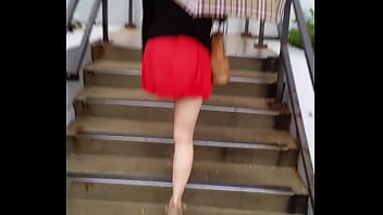 Gadis Asia Seksi Menggoda Dengan Rok Mini Yang Menggoda Bagian 1