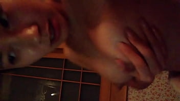 Bagian Pertama Gadis Cina Yang Menggoda