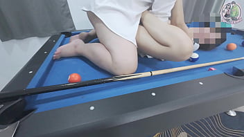 Gadis Thailand Naik Ke Meja Biliar… Lalu Ditiduri Hingga Menggila! Suara Erangnya Bikin Greget!