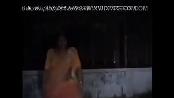 Tante Desi Yang Menggoda