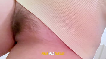 Istri Gatel Pamer Payudara Besar Putih Dan Memek Berbulu Lebat – Siapa Yang Mau Gantiin Suami Ngentot Aku Malam Ini?