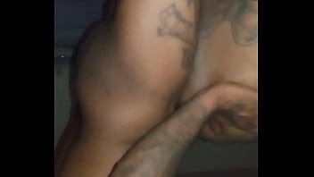 Anjing Besar Itu Siap Memanjangkan Gairahnya