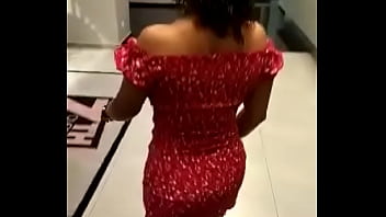 Malam Ini Aku Siap Menggoyang Pesta Dengan Tubuh Yang Menggoda