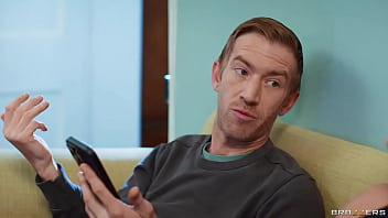 Kau Curi Pelacurku, Sapphire Astrea Yang Menggoda! Masukkan Kode Xvpromo Di Situs Resmi Untuk Diskon Panas