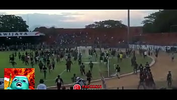 Budaya Brutal Para Suporter Indonesia Yang Gemar Menghantam Dan Berkelahi