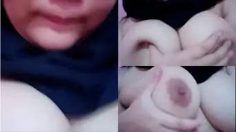Gadis Berjilbut Tobrut Mainin Payudara Sampai Heboh
