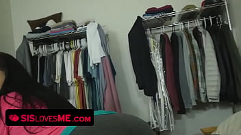 Gadis Perawan Polos Dihardiki Lubang Pantatnya Yang Ketat Oleh Kakak Tiri Yang Ganas