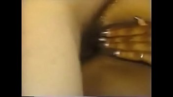 Gadis India Yang Menggoda Dengan Lekuk Tubuh Mempesona