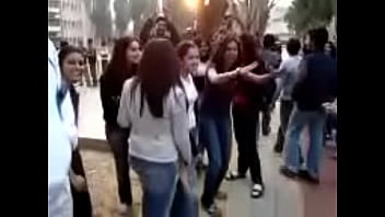 Gadis-gadis Kampus India Yang Menggoda Dan Penuh Gairah