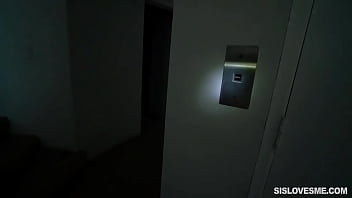 Adik Tiriku Kuhardik Dengan Brutal Dalam Adegan Pov Yang Panas