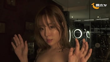 Cô Nàng Trung Quốc Nóng Bỏng Quyến Rũ