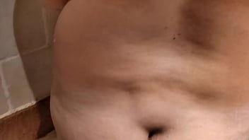 Ngentot Di Balkon Hotel Mesir, Blowjob Ganas Di Kamar Mandi Sampai Muncrat Di Mulut