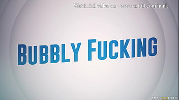 Getaran Menggoda Katalina Kyle – Nikmati Adegan Panasnya Di Brazzers, Streaming Lengkap Di Www.zzfull.com/hunk