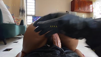 Puki Ibu Tiri Basah Kuyup Sembur Cairan Panas