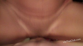 Naiklah Dan Rasakan Sensasi Panas Dari Lily Thai, Si Asian Milf Yang Akan Membuatmu Meledak Dalam Posisi Cowgirl Virtual Yang Menggila.