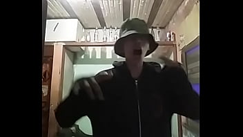 Chino Merintih Dan Mengerang Bak Pelacur Yang Sedang Kesakitan