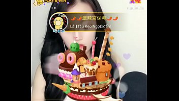 Gadis Asia Panas Menggoda Di Siaran Langsung Uplive