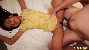 Petualangan Seks Asia Bersama Remaja Thailand Kurus