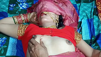 सौतेली बहन ने राखी बांधते हुए अपने भाई को गिफ्ट में दिखाया अपना सेक्सी अंदाज