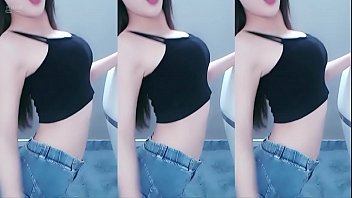 Cô Gái Trung Quốc Uốn éo Vũ điệu Gợi Cảm Khiến Vòng Ba Nóng Bỏng Quyến Rũ