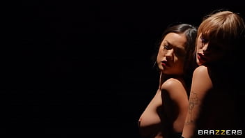 Rayuan Merah Tua – Lulu Chu Dan Angel Youngs Menggoda Di Brazzers, Tonton Adegan Panasnya Di Zzfull.com/rou