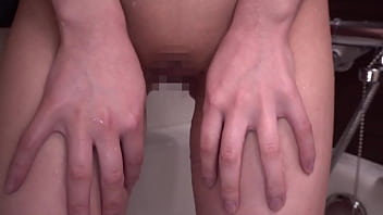 Adik Tiriku Jepang Dihamili Dan Bercinta Di Kamar Mandi