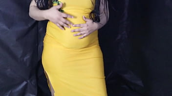 Kupingku Merindukan Titan Besi Yang Siap Menembus Lubang Basahku Dan Juga Lubang Temanku, Cerita Panas Mesir Yang Baru