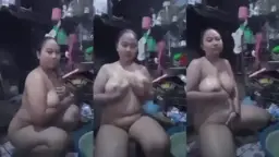 Aku Lagi Basah-basahan Di Kamar Mandi, Mau Kirim Video Panas Buat Kamu