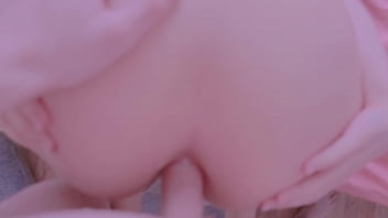 Kakak Tiri Merebut Handuk Adik Tirinya Dan Menghardik Pantatnya Dengan Kasar