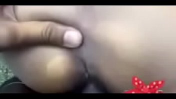 Pantat Seksi Desi Dihardik Kencang