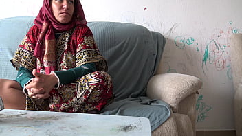 Mantan Istri Muslim Turki Yang Kesepian Menyewakan Kamar Pada Imigran Gagah Dari Afrika