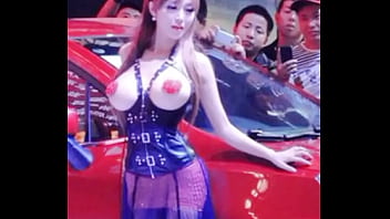 Gadis Tiongkok Montok Dengan Payudara Seksi Yang Bikin Panas